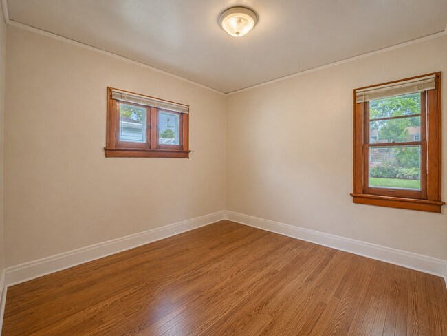 Building Photo - 2572 N 66th St