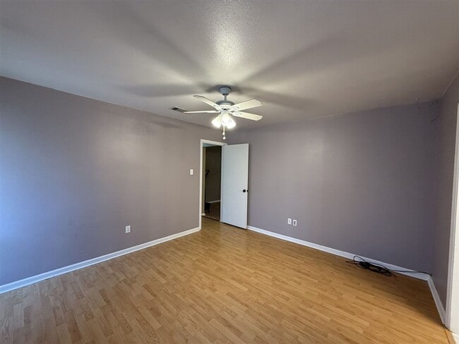 Building Photo - Beautiful 3 bedroom 2 bath home for lease ...