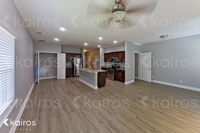 Building Photo - 815 Ferguson Ln