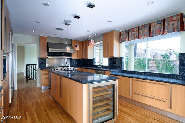 Building Photo - 4613 Reforma Rd