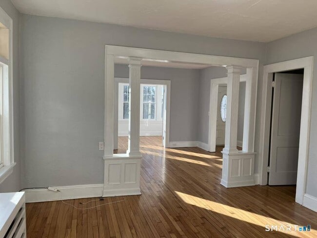 Building Photo - 102 Remington St