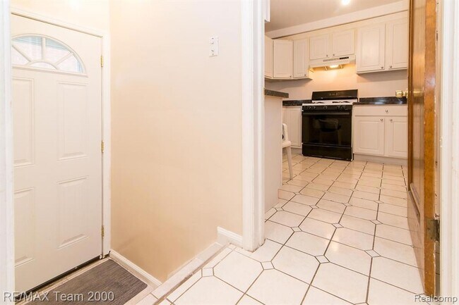 Building Photo - 7527 Hartwell St