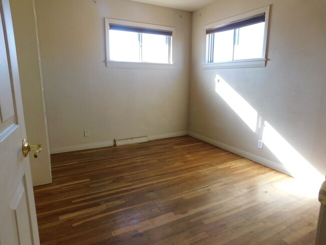 Building Photo - Corner Lot in Fruita