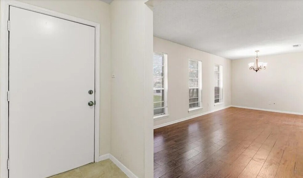 Building Photo - 7013 Powderhorn Ct