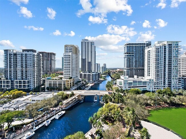 Building Photo - 333 Las Olas Way