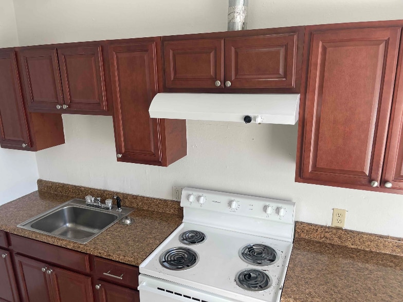 Building Photo - 1603 7th Ave