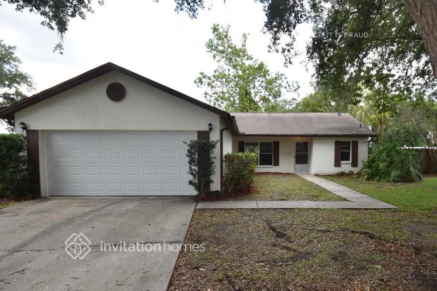 Primary Photo - 5014 Oakshire Dr