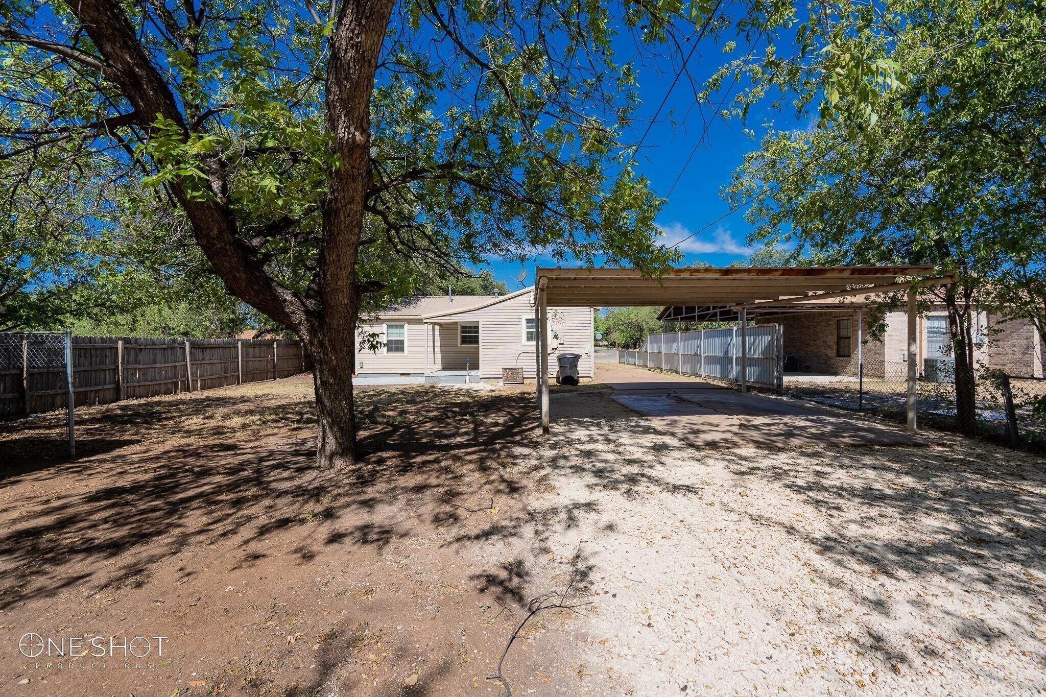 Building Photo - 2349 Highland Ave