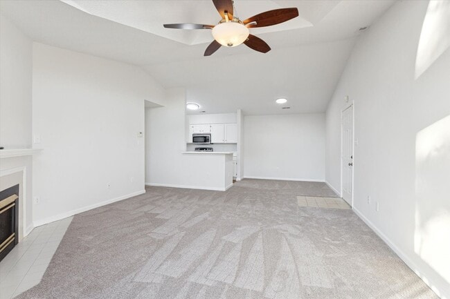 Building Photo - 2BR/2BA Condo Near Langley AFB