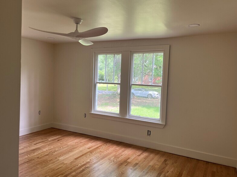Building Photo - 5480 N Afton Pky