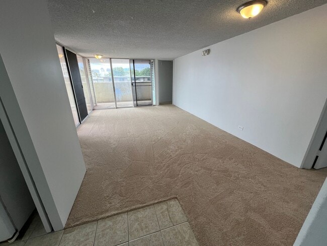 Building Photo - Academy Tower (Ward Ave/Honolulu) - 2 bedr...