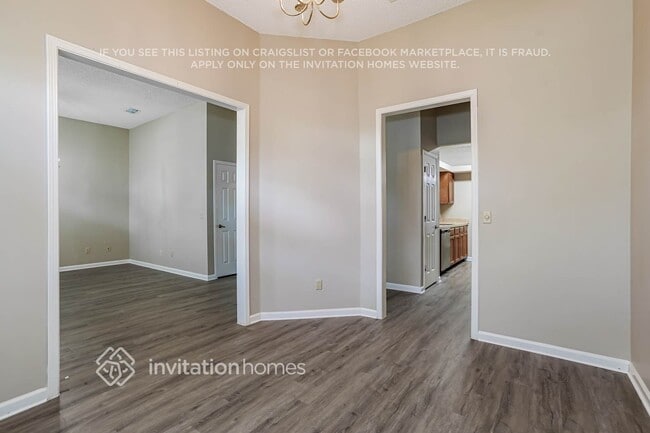 Building Photo - 11868 Gran Meadows Way