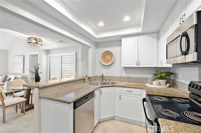 Building Photo - 91 Martinique St