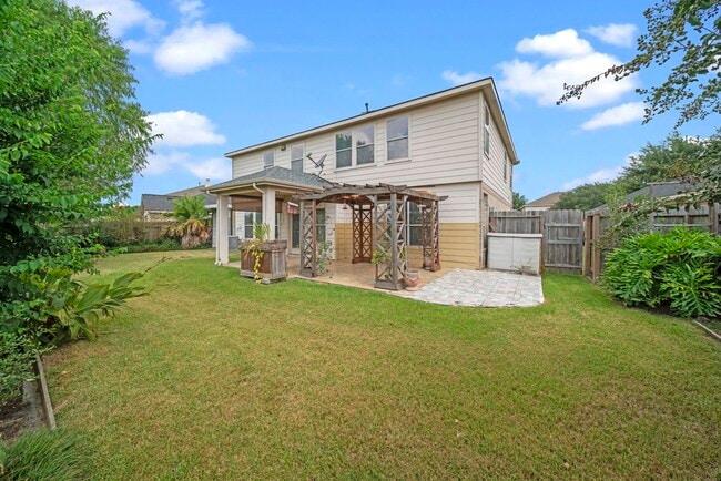 Building Photo - 6323 Channelbrook Ln