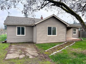 Building Photo - OWN808