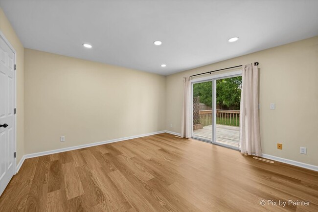 Building Photo - 676 Concord Dr