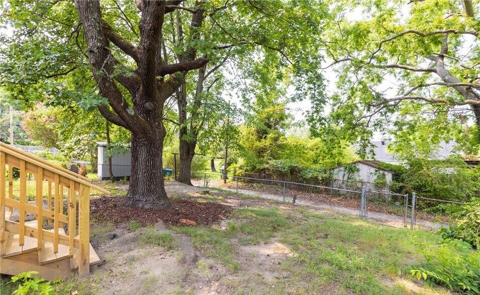 Backyard - 1302 Mount Erin Dr