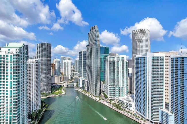 Building Photo - 300 Biscayne Blvd Way