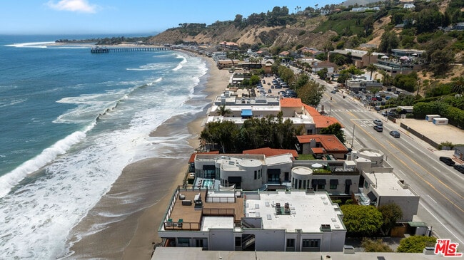 Building Photo - 22630 Pacific Coast Hwy