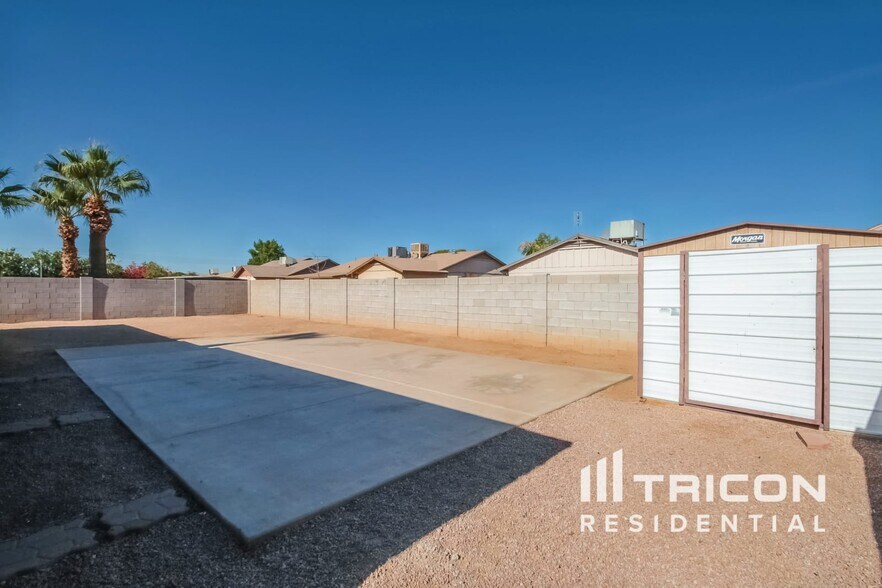 Building Photo - 8948 W Heatherbrae Dr