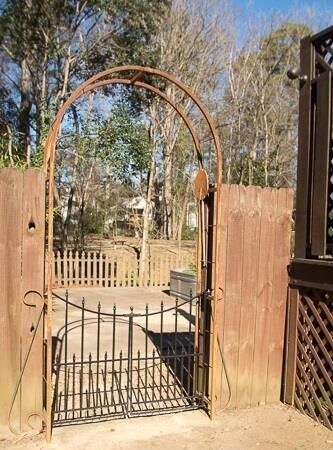 Building Photo - 1016 Edgewood Blvd