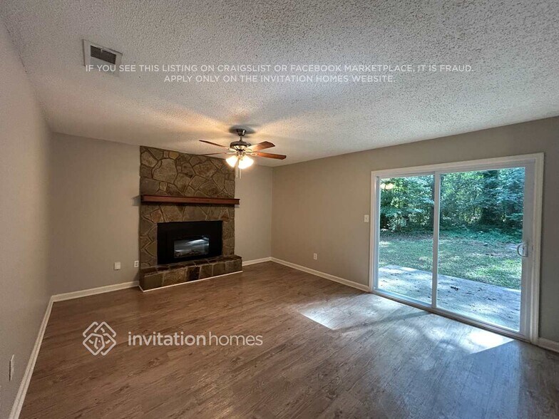 Building Photo - 450 Padens Chase Ct