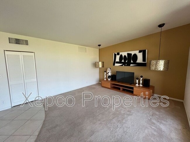 Building Photo - 77495 Cheyenne Dr