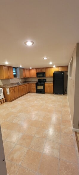 Primary Photo - 112 Tyler Dr