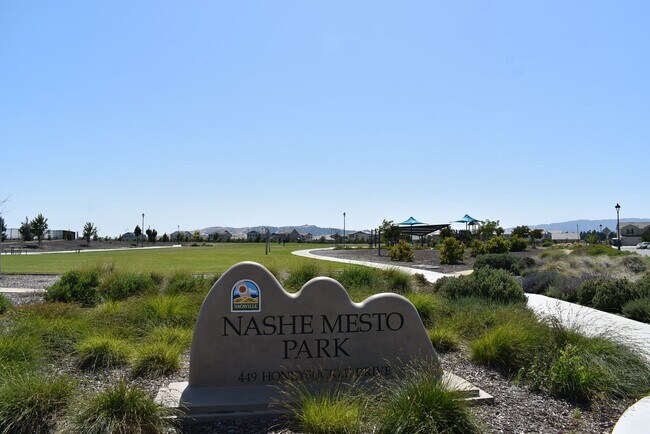 Building Photo - Solar powered open concept home located in the newer Brighton Landing subdivision!