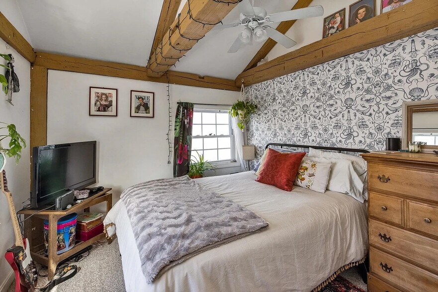 Building Photo - 171 Union St