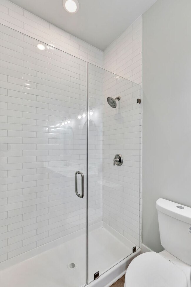 Building Photo - Updated 2-Bedroom Home in Indigo Hall at H...