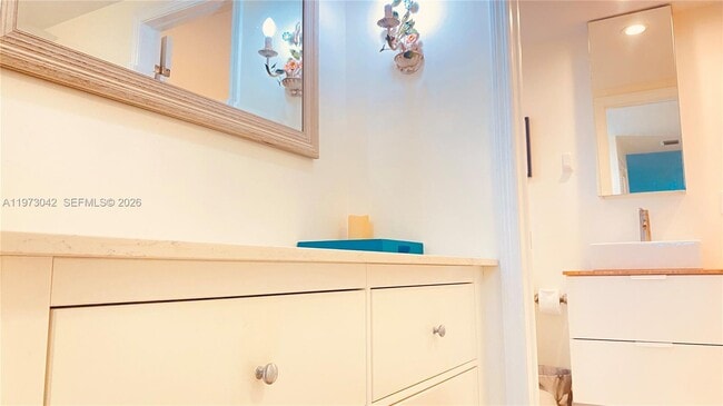 Building Photo - 177 Ocean Ln Dr