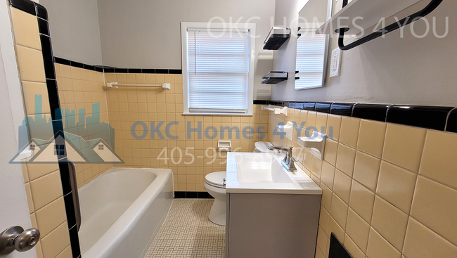 Building Photo - Updated NW OKC 2 Bed, 1 Bath