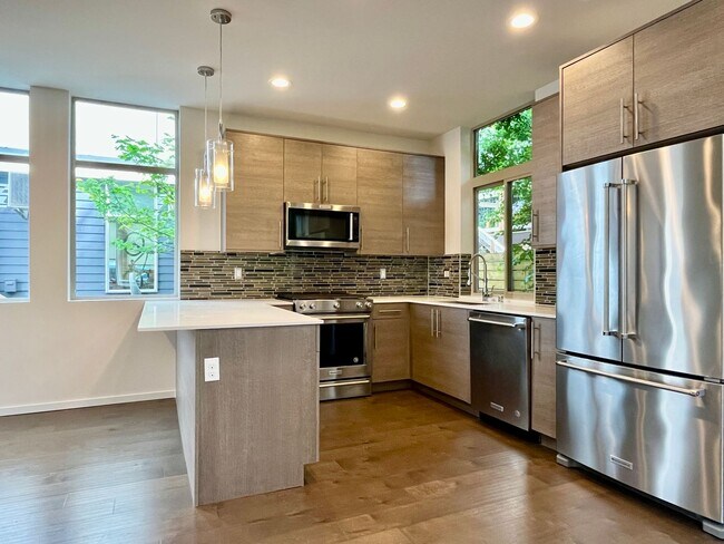 Building Photo - Charming Modern Stand-Alone Home in Ballar...