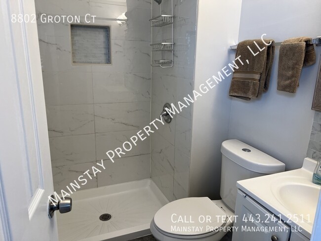 Building Photo - 8802 Groton Ct