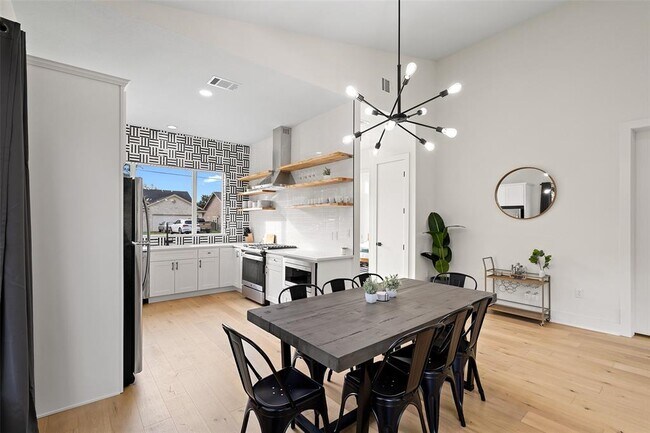 Building Photo - 2211 White Dove Pass