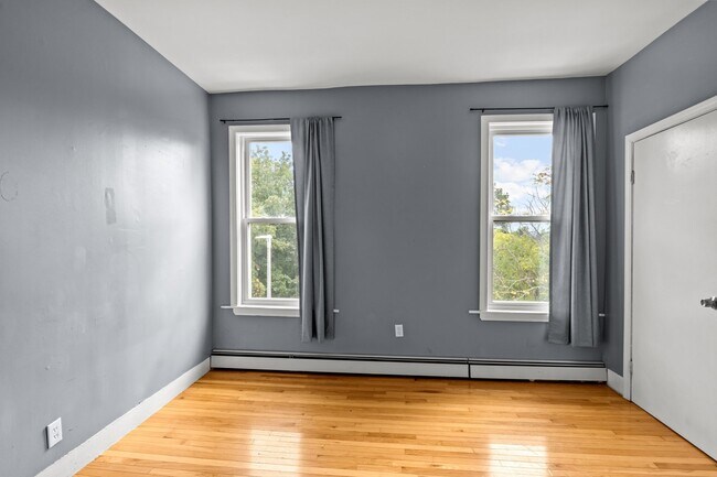 Building Photo - 26 Alpine Pl
