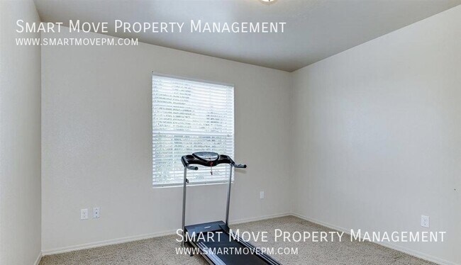 Building Photo - 5444 S Pepperridge Way