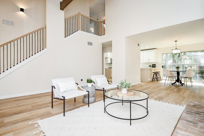 Building Photo - 21 Edgewood Forest Ct