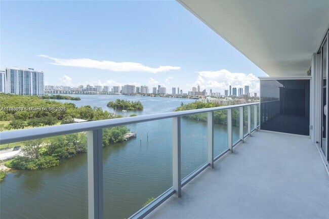 Building Photo - 16385 Biscayne Blvd