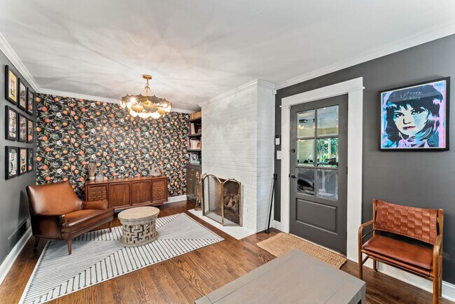 Building Photo - Spacious Briarcliff Woods home!!