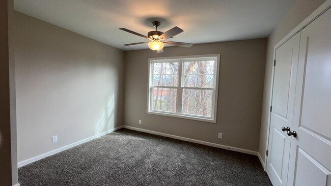 Building Photo - 724 Commerce St