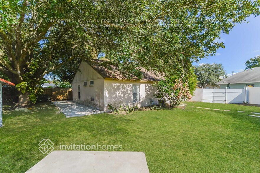 Building Photo - 1354 Brookebridge Dr