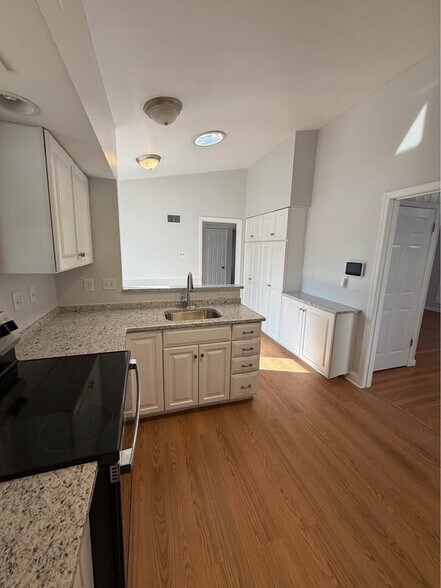 Building Photo - 7939 Lafon Pl