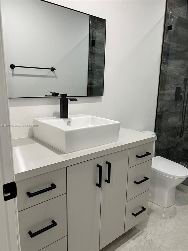 Building Photo - Northwest 167th Terrace, Miami Lakes, FL 33014 - 3 BR 2 BA single-family home