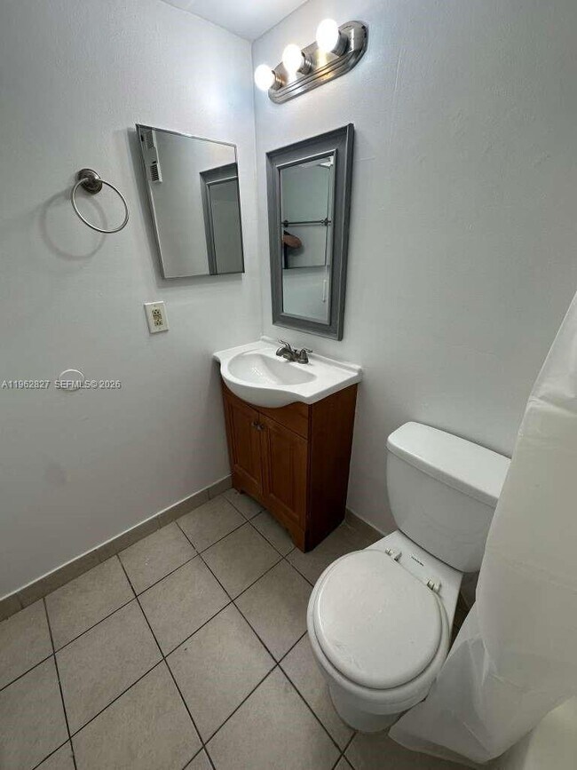 Building Photo - 144 NW 91st Ave