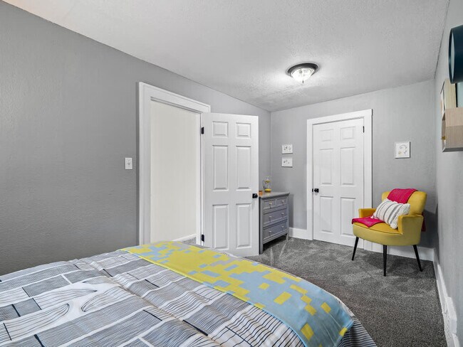 Building Photo - 2804 6th St