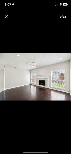 Building Photo - 344 Parkview Dr