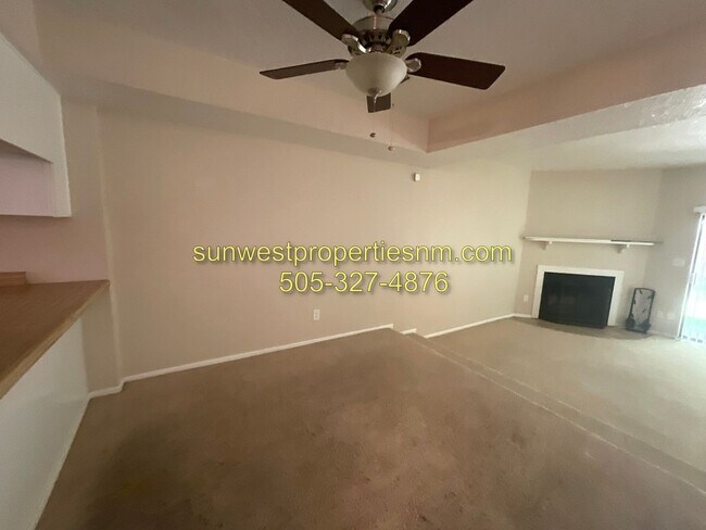Building Photo - 3 bedroom, 2.5 Bath Condo for Rent