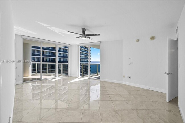Building Photo - 1850 S Ocean Dr